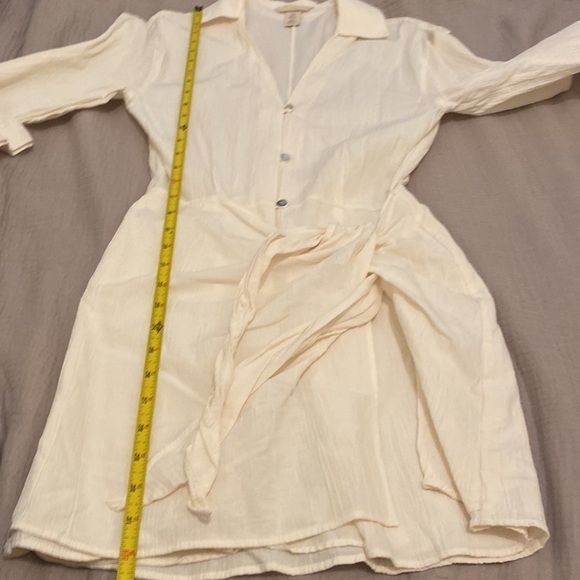 H&M cream mini dress . Size Xs - Picture 7 of 8